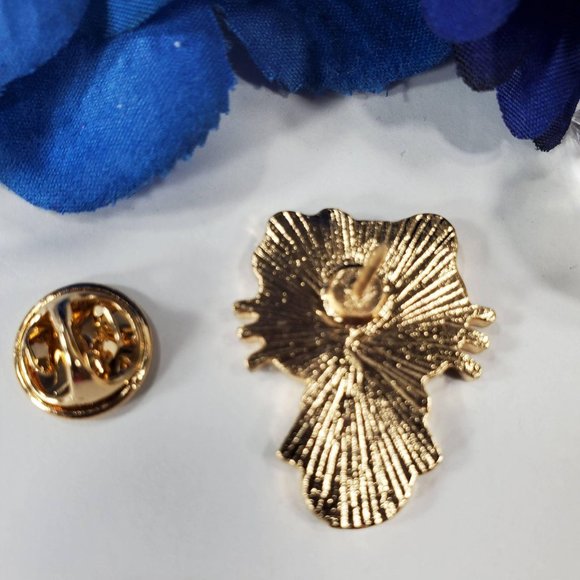 2/$18 Hello Kitty Hard Enamel - Picture 3 of 3